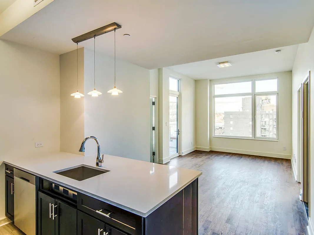 2605 28th St Ph B - Photo 6 of 9