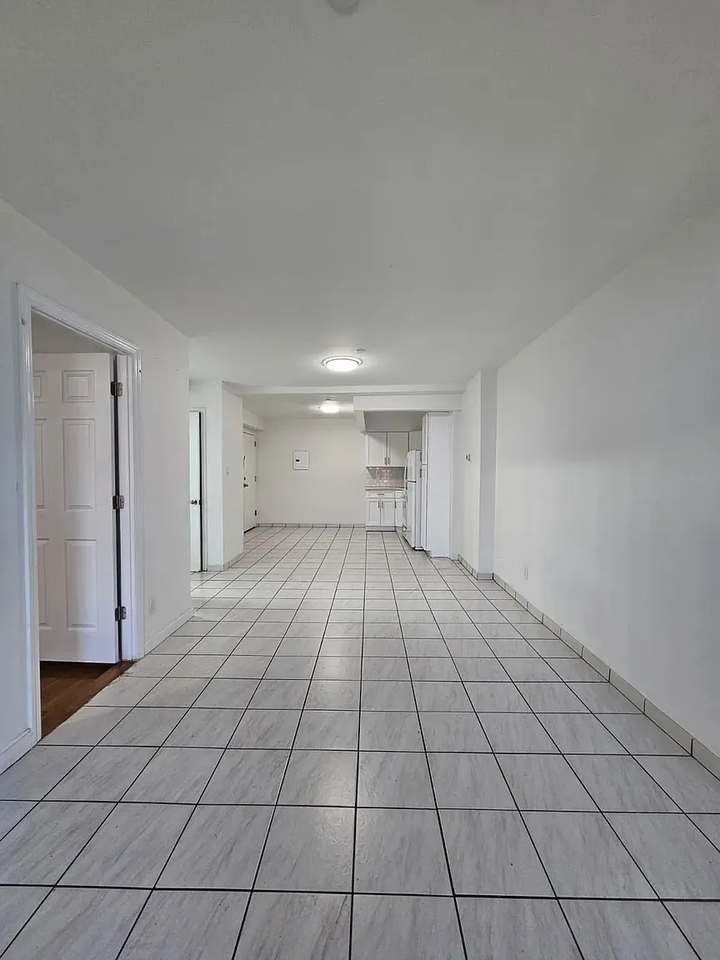 3238 36th St #1A - Photo 6 of 10