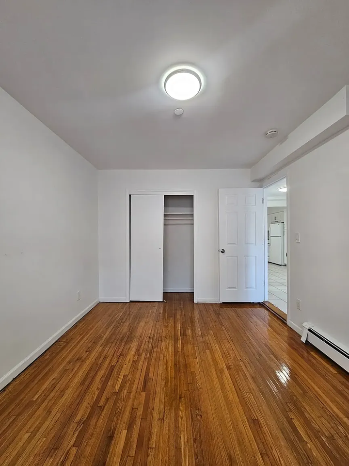 3238 36th St #1A - Photo 7 of 10