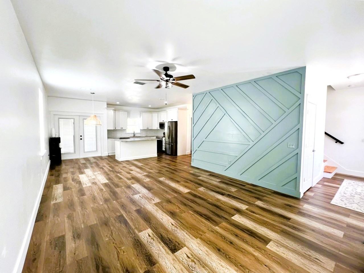 22229 Carson Dr - Photo 5 of 23