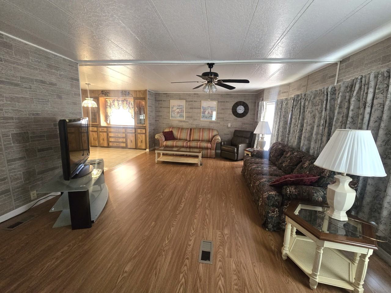 8436 Central Ave - Photo 3 of 22