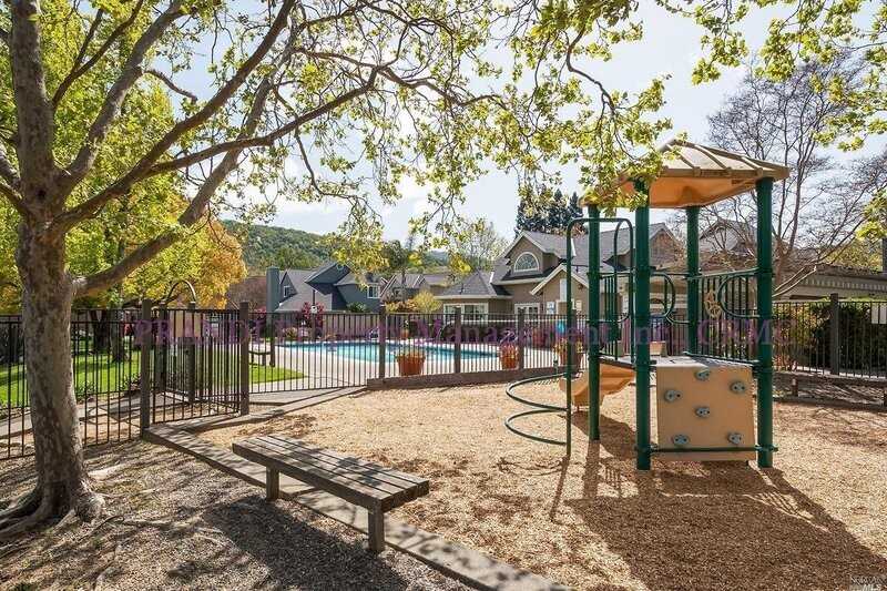 134 Ignacio Valley Cir - Photo 2 of 26