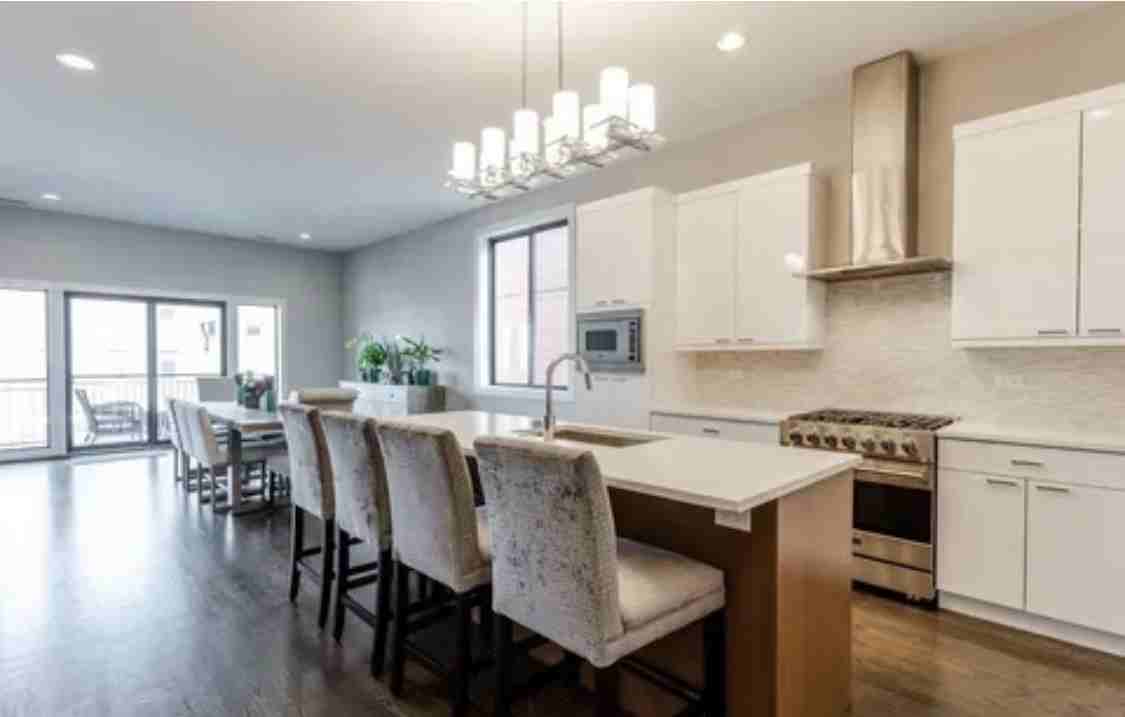 1618 N Bosworth Ave #NA - Photo 5 of 27