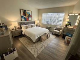 featured image of 450 W Doran St #121