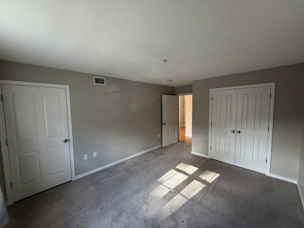 670 Bedford St #101 - Photo 5 of 9