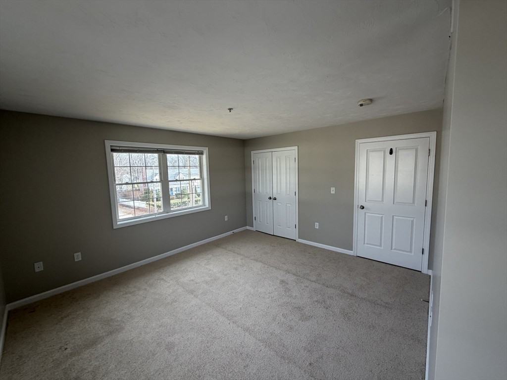 670 Bedford St #101 - Photo 6 of 9