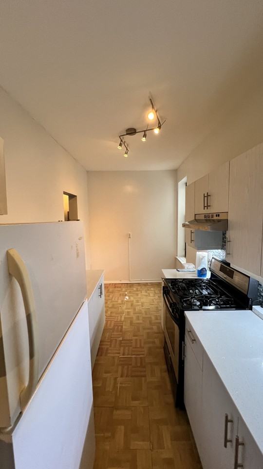 3105 Brighton 3rd St #6A - Photo 5 of 9