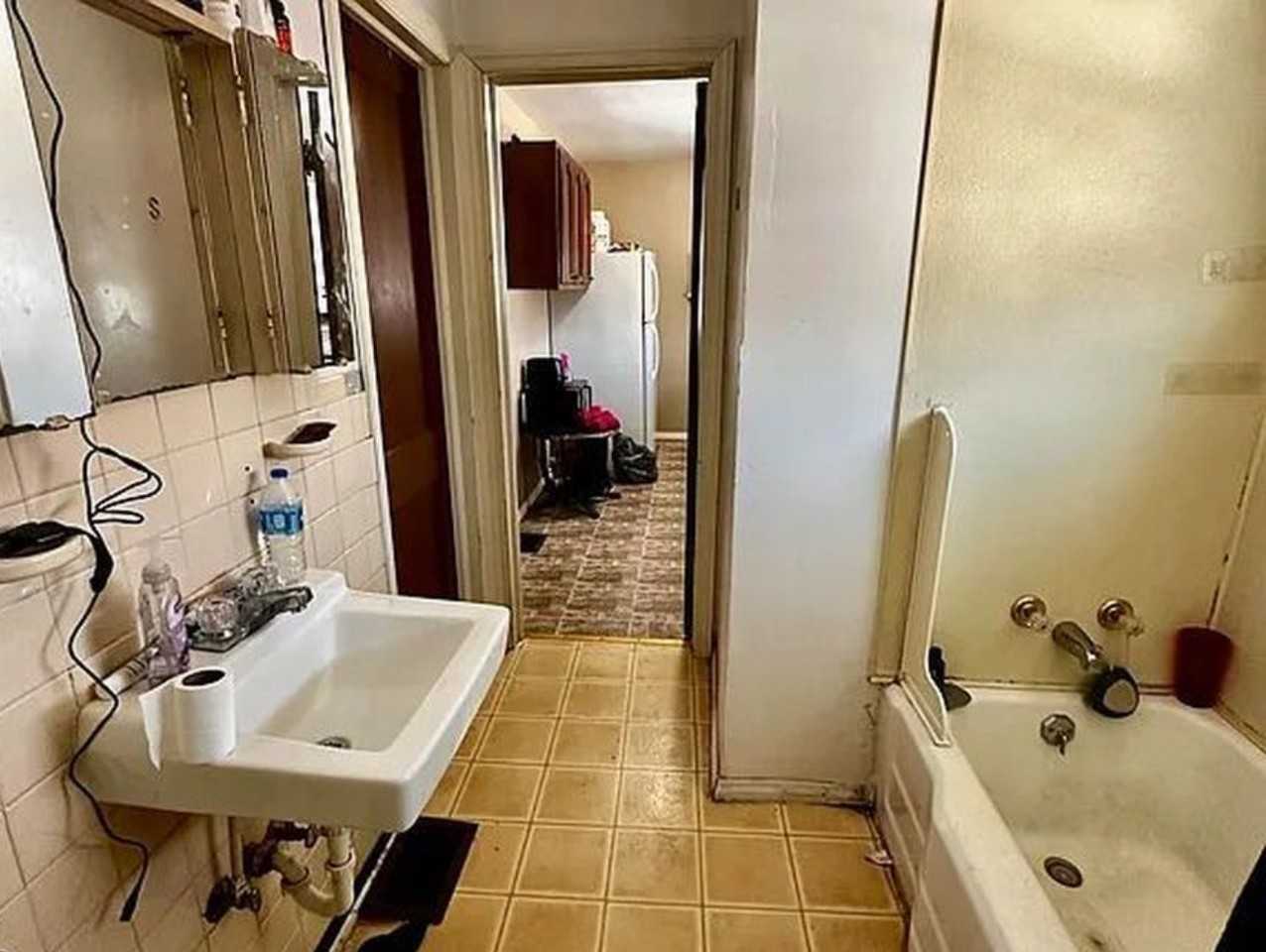 704 Maryland Ave #B - Photo 5 of 10