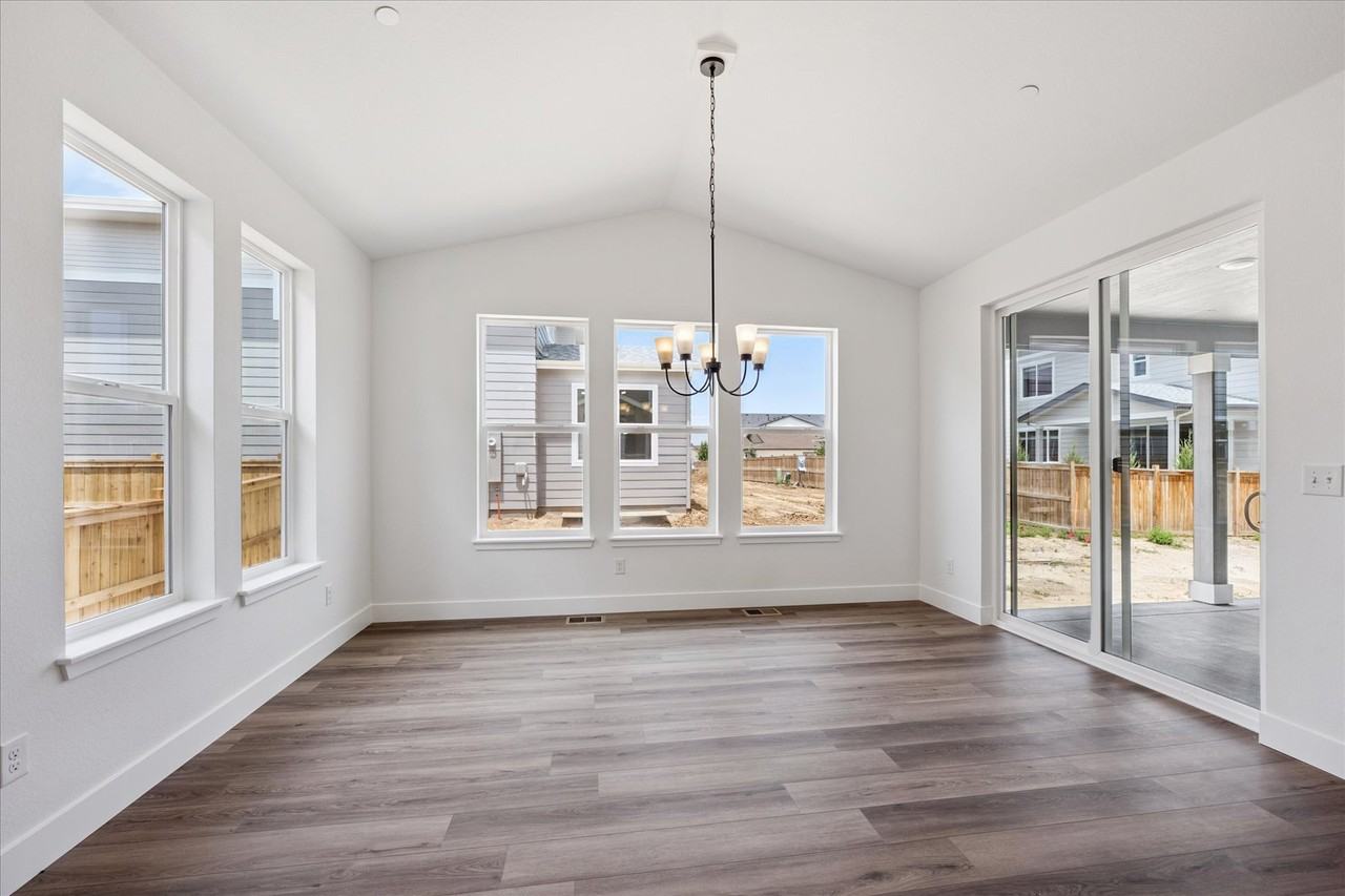 1131 Joseph Pl #NA - Photo 6 of 18