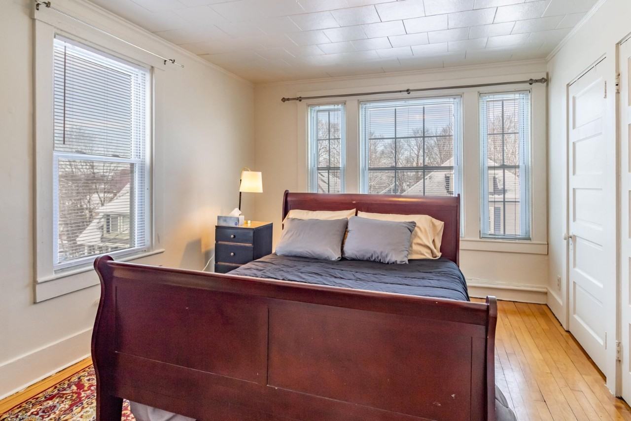 87 Cumberland St #3 - Photo 4 of 7