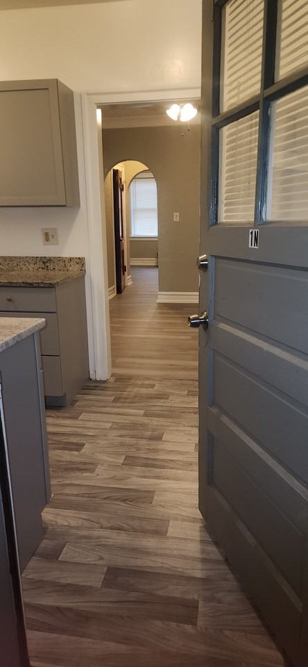 2725 Ridgeland Ave #1N - Photo 3 of 13