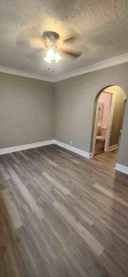 2725 Ridgeland Ave #1N - Photo 4 of 13