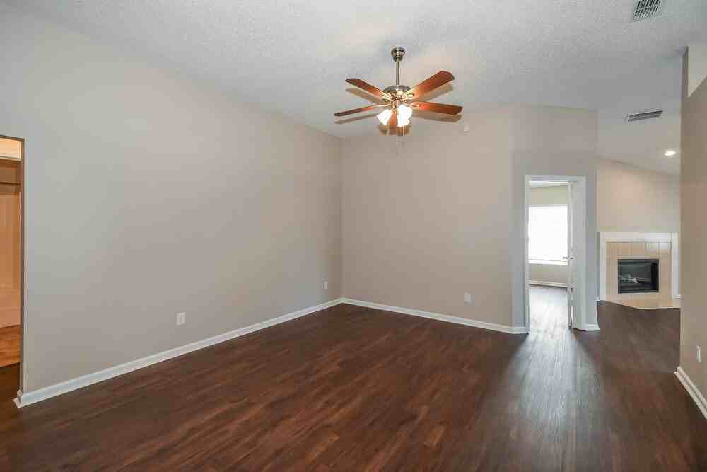 8628 Springtree Rd - Photo 3 of 16