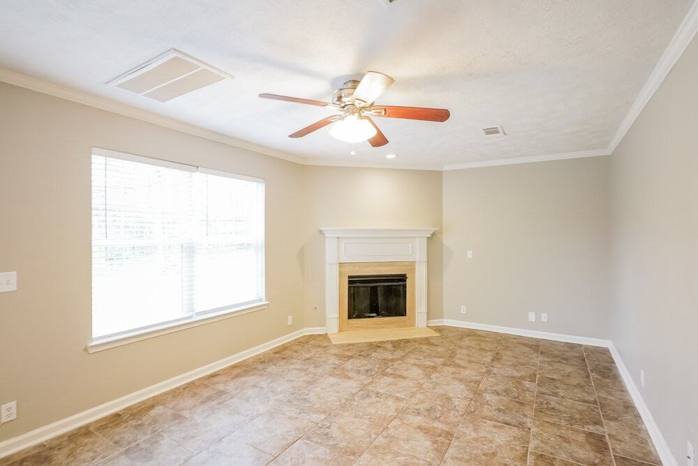 654 Mable Dr - Photo 5 of 17