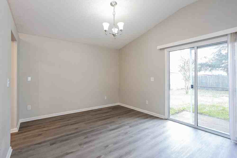 3762 Maddie Ln - Photo 7 of 15