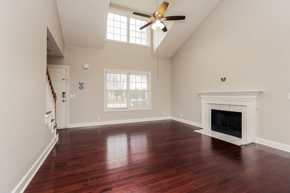 1316 Nicole Ln - Photo 4 of 17