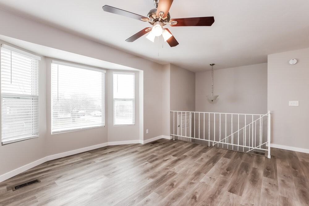 6136 S Woodsborough Way - Photo 5 of 17