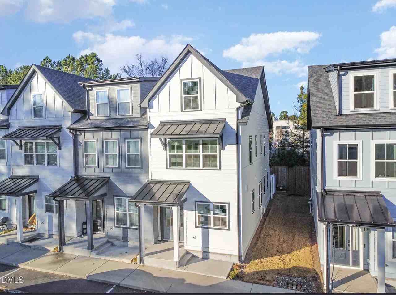 4801 Gossamer Ln - Photo 2 of 12