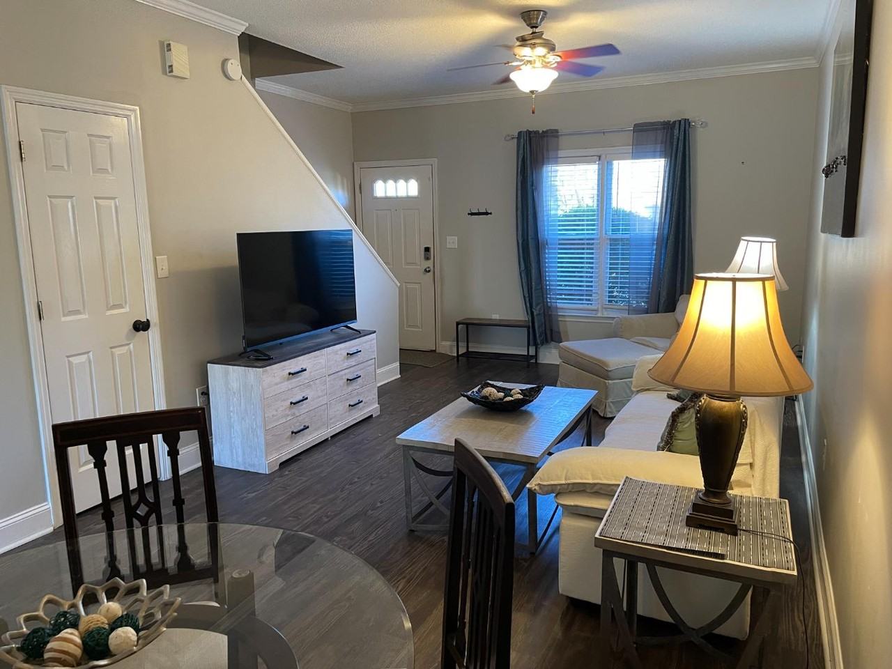 RIVER STATION - Photo 4 of 10