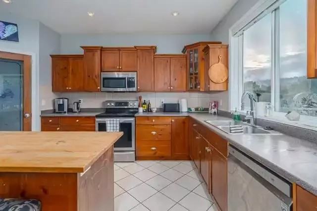 46034 Sherwood Dr - Photo 5 of 20