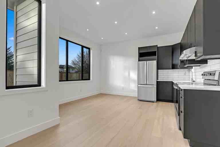 9111 Ryan Crt - Photo 4 of 16