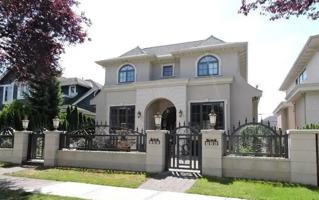 featured image of 122 44th Ave W