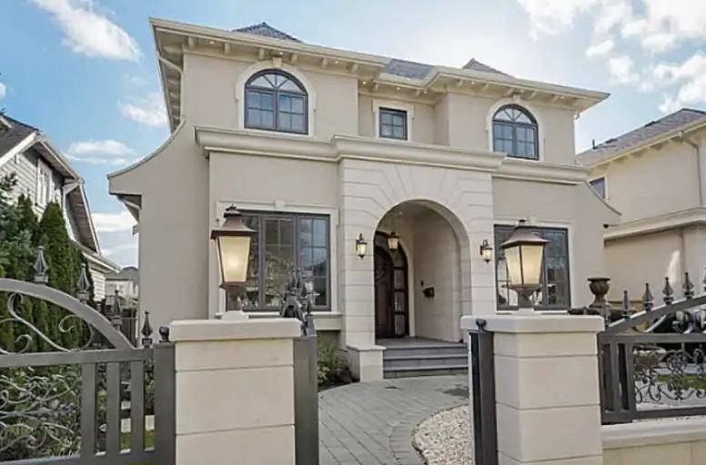 122 44th Ave W - Photo 2 of 19