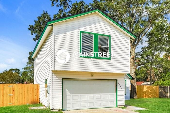 8144 Colonnade Ct W - Photo 5 of 34