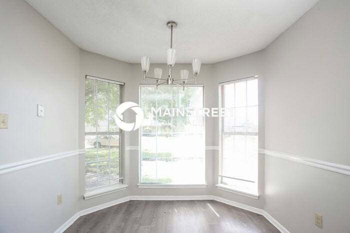 10662 Oak Leaf Dr - Photo 6 of 17