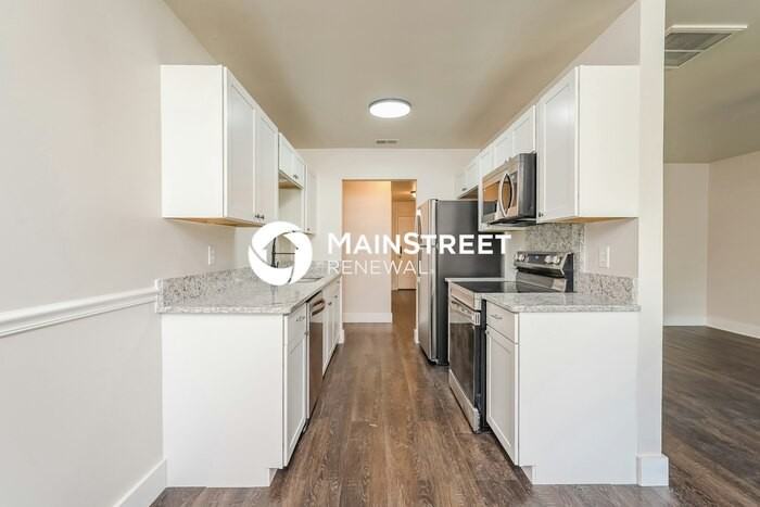 1805 Greencedar Ln - Photo 7 of 17