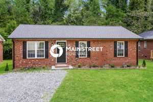 featured image of 821 Dogwood Cir