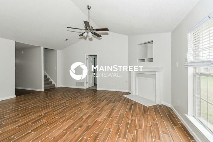 9857 Averbury Dr - Photo 4 of 17