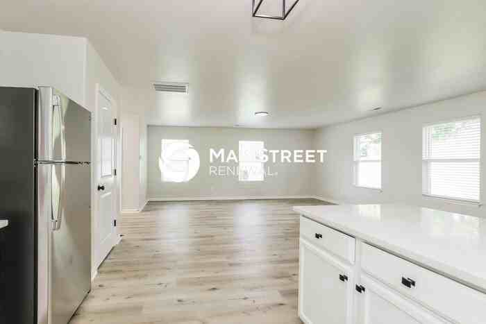 1086 Aster Way - Photo 6 of 18