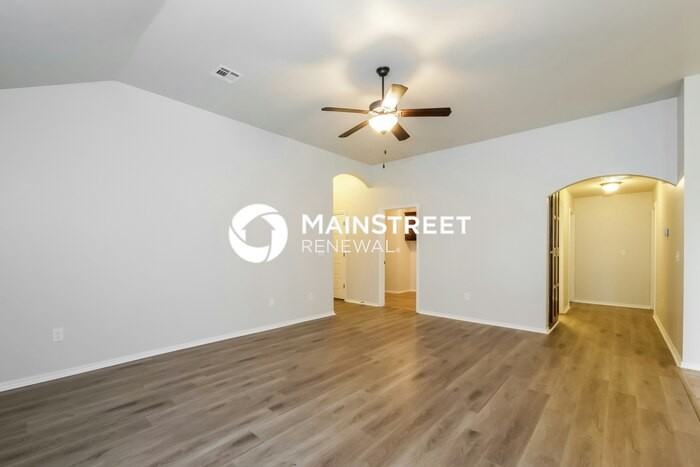 1338 Selborne Pl - Photo 4 of 17