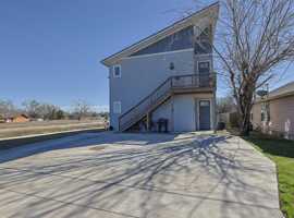 featured image of 1300 Hausman #A