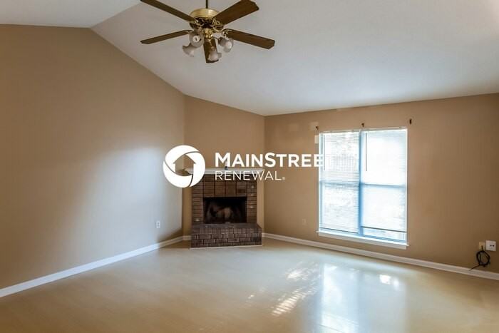 7154 Brandee Dr - Photo 3 of 16