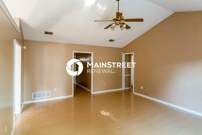 7154 Brandee Dr - Photo 7 of 16