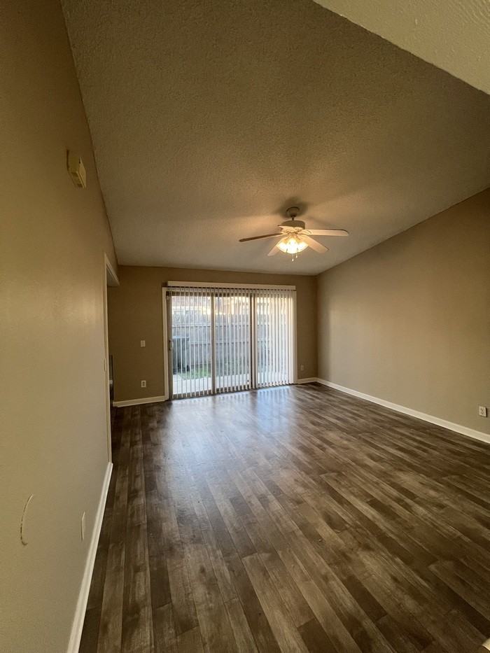 7956 Orchard Woods Cir - Photo 6 of 15