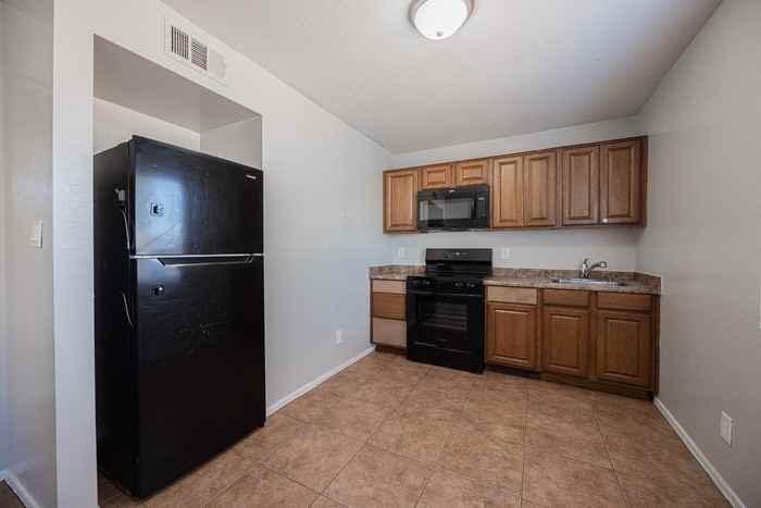 2443 E Mobile Ln #102 - Photo 7 of 14