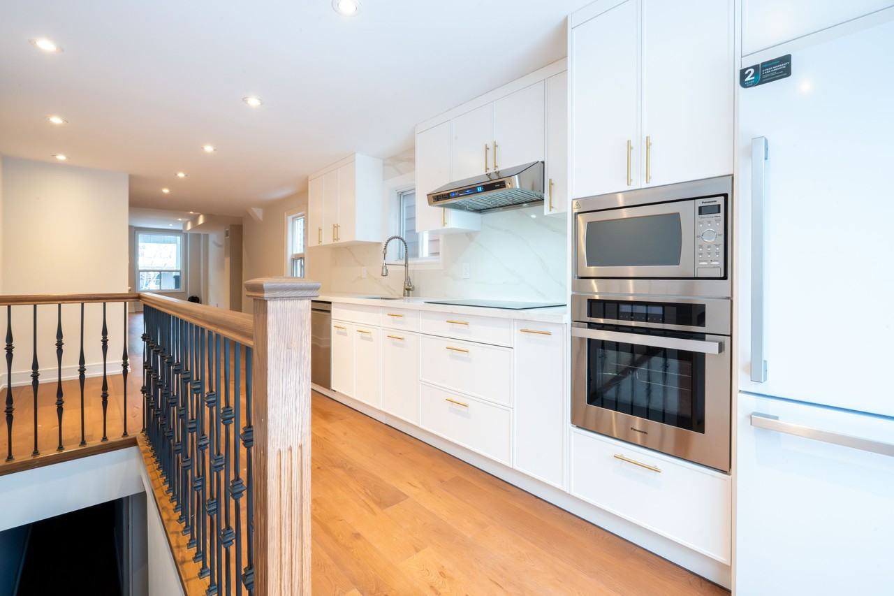 398 Crawford Street - Photo 2 of 22