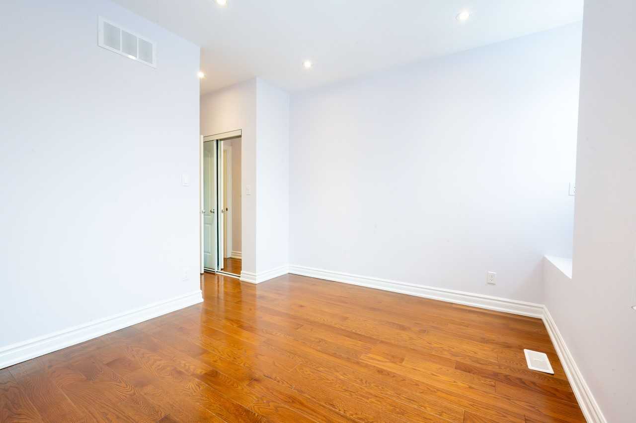 398 Crawford Street - Photo 7 of 22