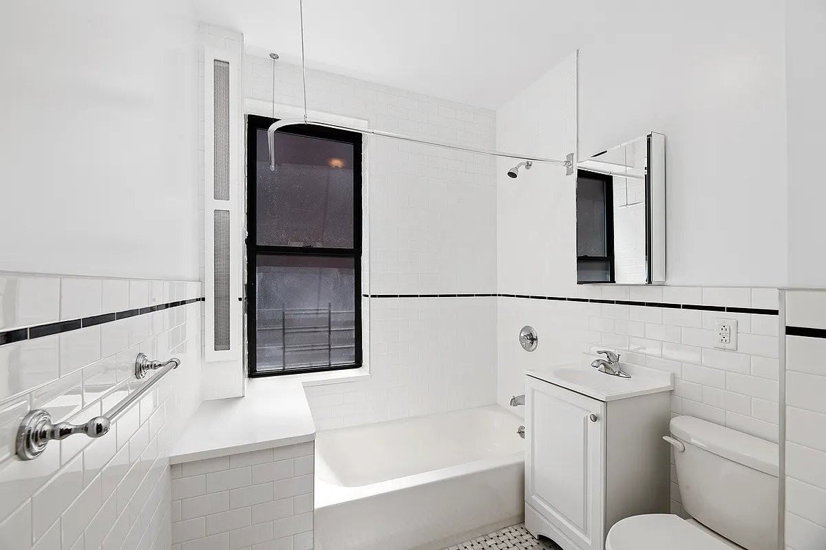 206 Rivington St #2A - Photo 7 of 7