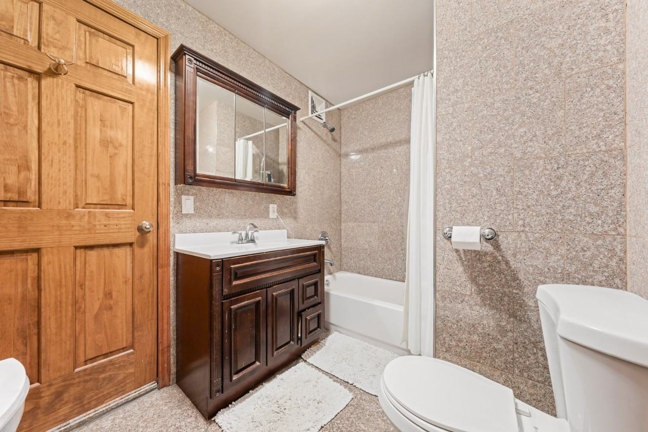 321 E 14th St #2B - Photo 6 of 6