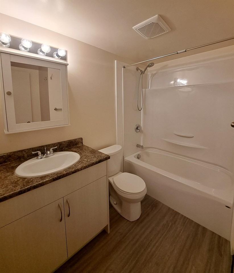 Sand Dollar Manor - Photo 2 of 6