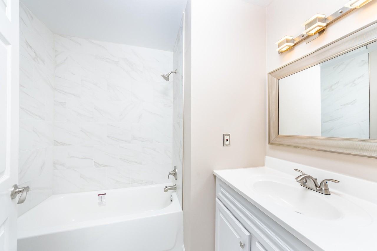 695 River Park Village Blvd - Photo 7 of 22