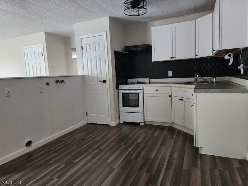 81 Church St - Photo 5 of 27