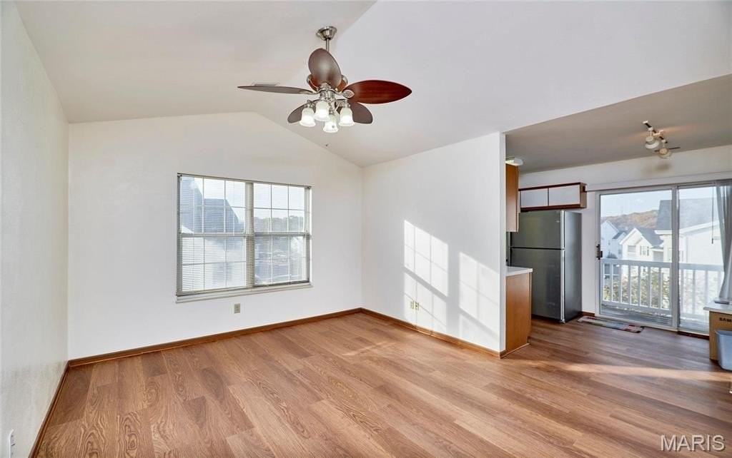 16530 Victoria Crossing Dr #L - Photo 5 of 13