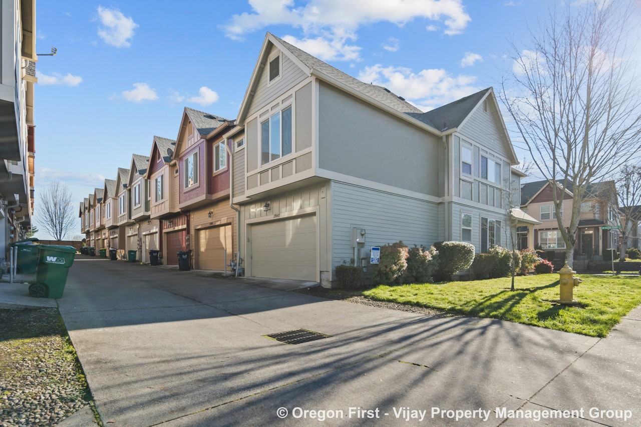 17097 Sw Glen Park Ct #1 - Photo 5 of 44