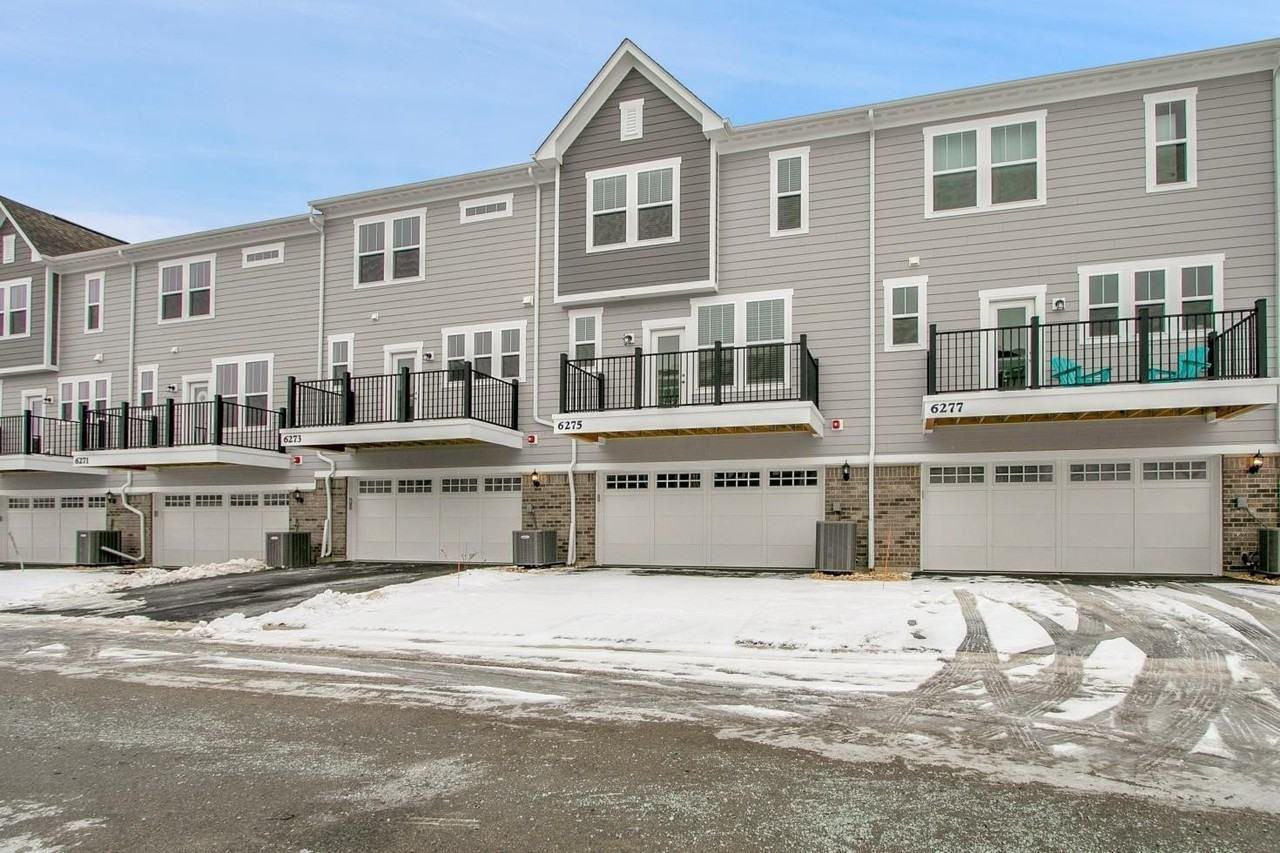 6275 Sandbelt Drive - Photo 2 of 31