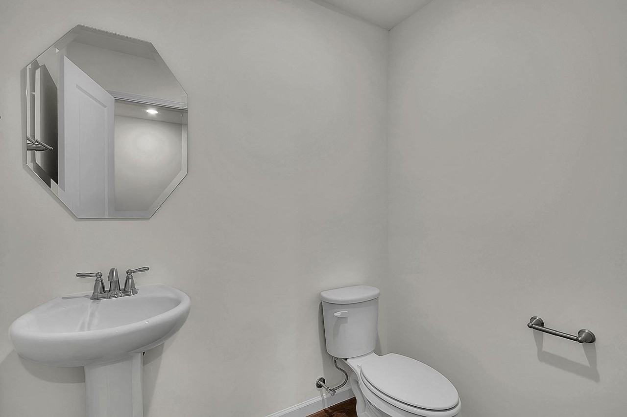 6275 Sandbelt Drive - Photo 7 of 31